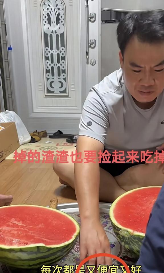 韩国吃瓜视频博主是谁,揭秘热门博主背后的故事