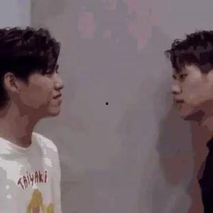 最新热点吃瓜视频,揭秘网红吃瓜视频背后的惊人真相！