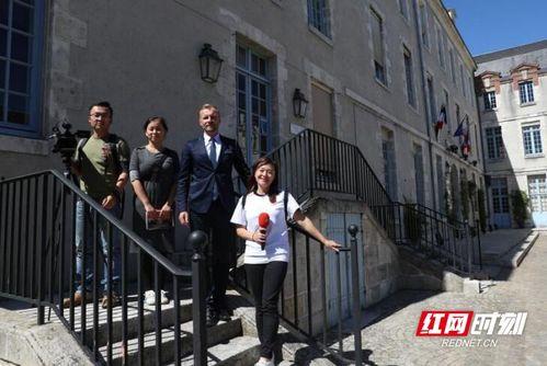 水东街酒店吃瓜事件视频,一场引发热议的网络视频风波